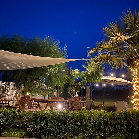 Masseria Capece Bed & Breakfast Uggiano La Chiesa Εξωτερικό φωτογραφία