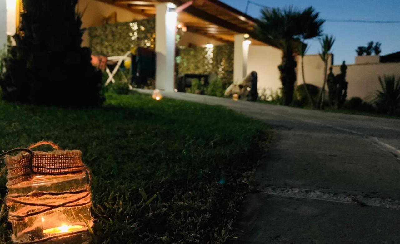 Masseria Capece Bed & Breakfast Uggiano La Chiesa Εξωτερικό φωτογραφία