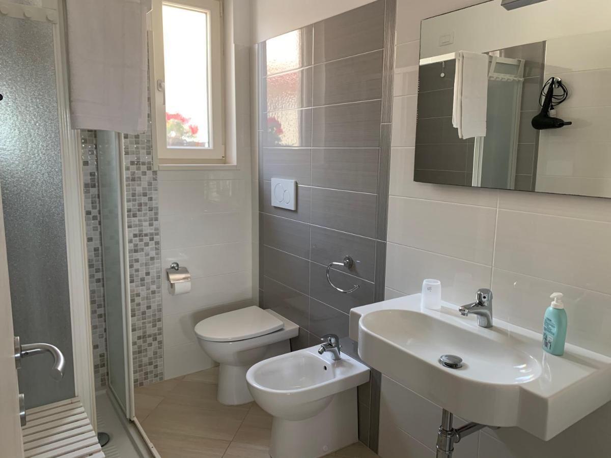 Masseria Capece Bed & Breakfast Uggiano La Chiesa Εξωτερικό φωτογραφία