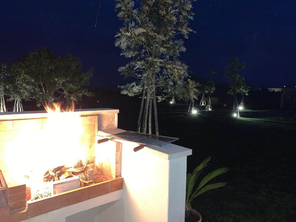 Masseria Capece Bed & Breakfast Uggiano La Chiesa Εξωτερικό φωτογραφία