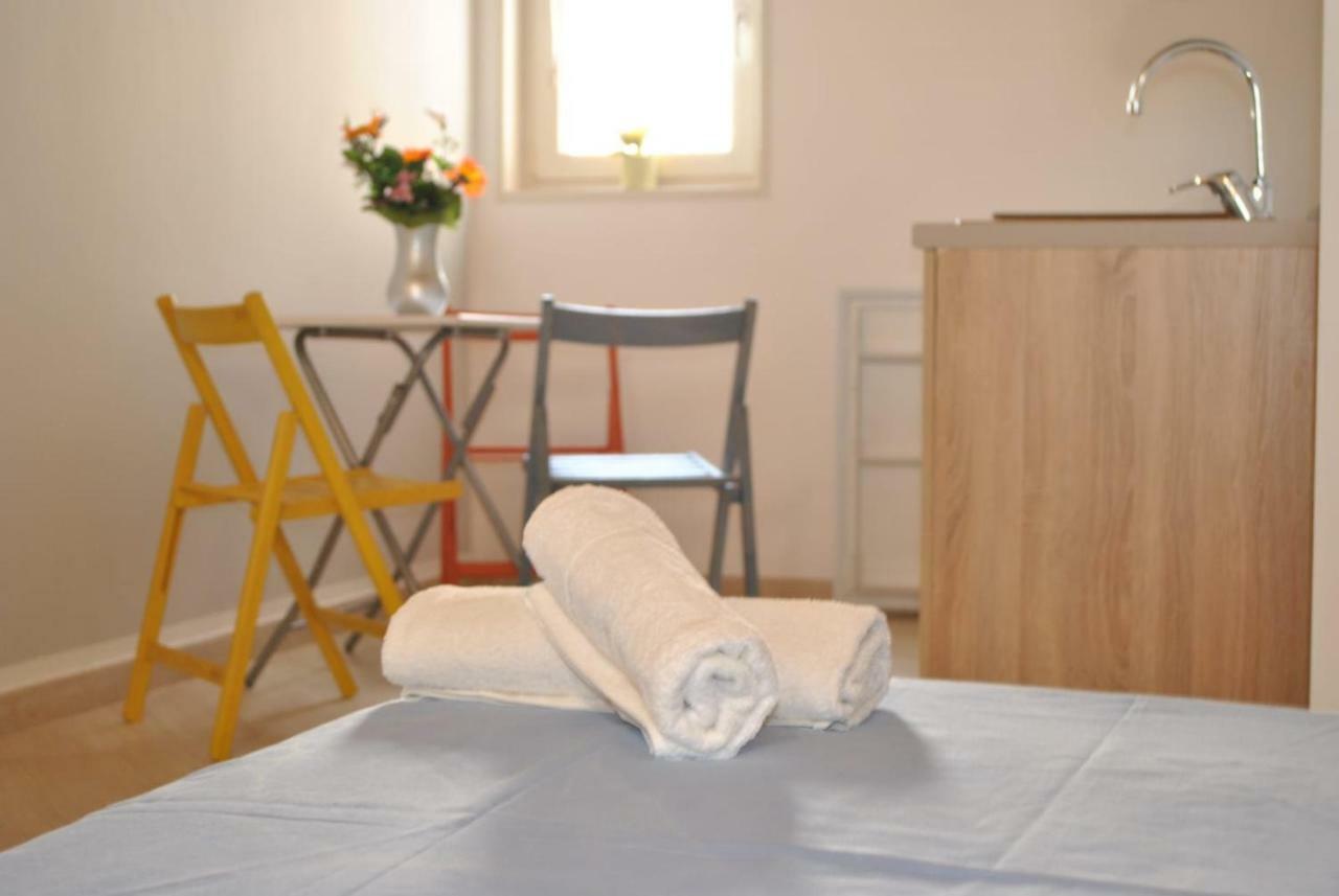 Masseria Capece Bed & Breakfast Uggiano La Chiesa Εξωτερικό φωτογραφία